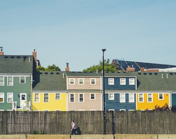 photo 1461686935642 0023fdb6f7f4