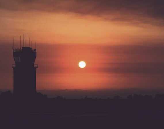 太陽能升級與維修:提升系統壽命與性能 1 photo 1500416706824 14d3e7084a74