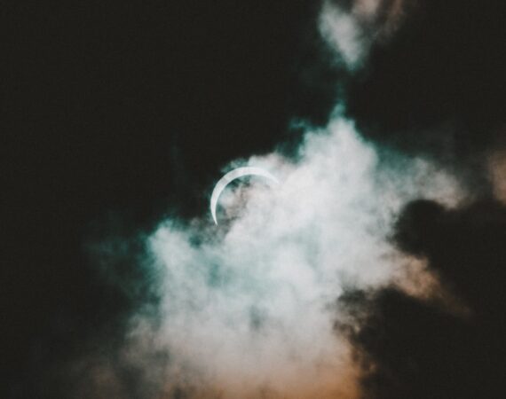 photo 1503349623448 423ef5407f33