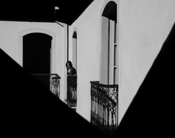 photo 1533050813834 42777adf63e0