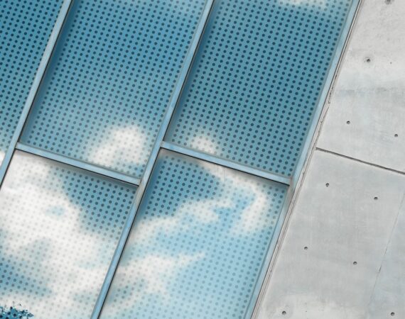 太陽能發電技術的未來:可持續能源解決方案 2 photo 1549161575 480e5273066b