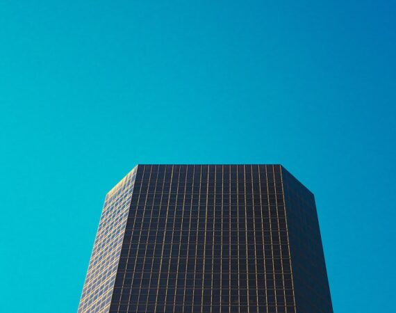 photo 1605733028330 bc332eb23c86