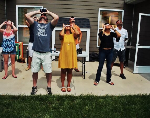 photo 1649086165431 cbbbdc9060db