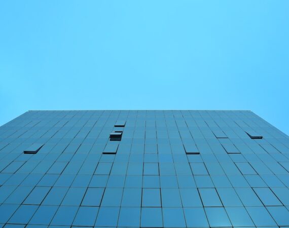 photo 1649770638178 bc86130bb32c