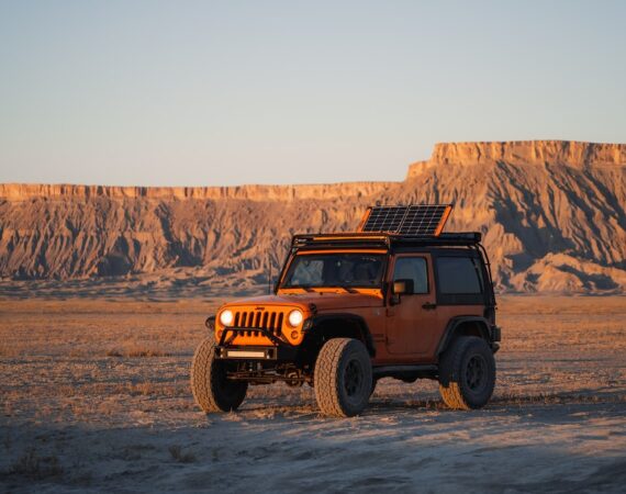 photo 1652326320285 0fd8bb355255