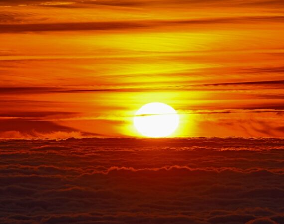 太陽能發電技術的成本效益分析 3 photo 1675695759722 d5de7a35aec6