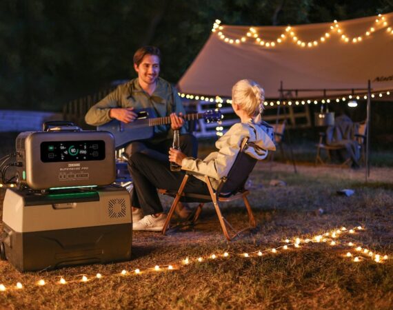 photo 1677750021713 e78dca80b00a