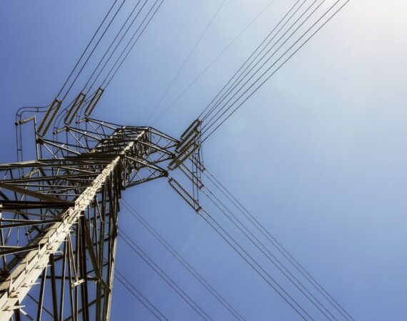 photo 1603736128636 1abafb08d099