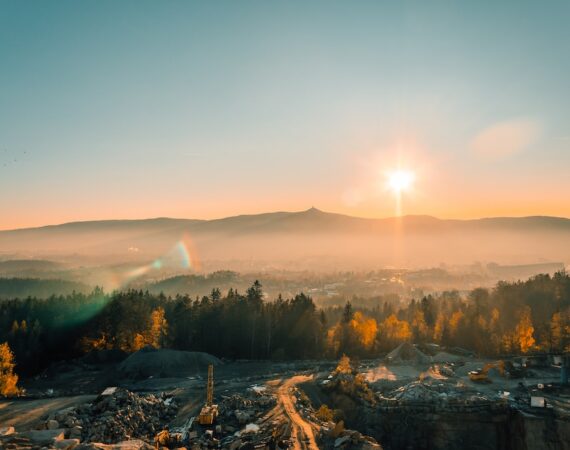 太陽能投資: 如何降低風險和最大化回報 3 photo 1604913160557 87b8d2c256f0