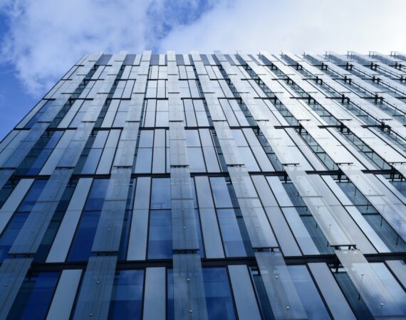 photo 1666607572919 e4c21754f436