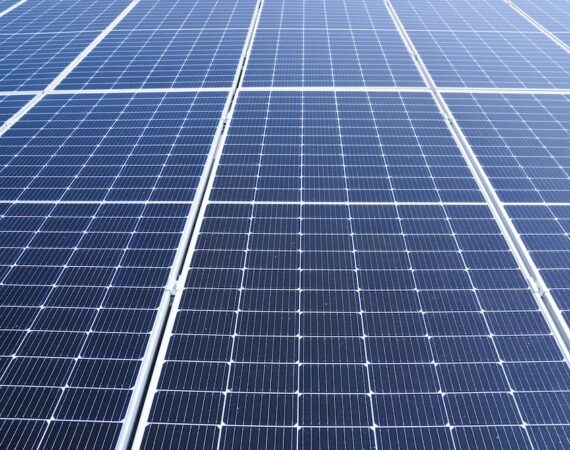 太陽能電網的技術創新與未來發展展望 2 photo 1679046411615 d84b3f4ae6e5