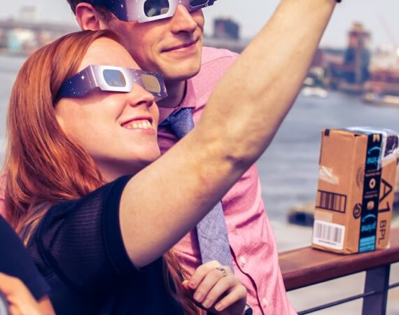 photo 1508002824292 5e5df52f91ac