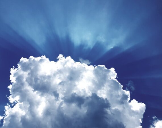 photo 1534629938736 b1b076531d3b