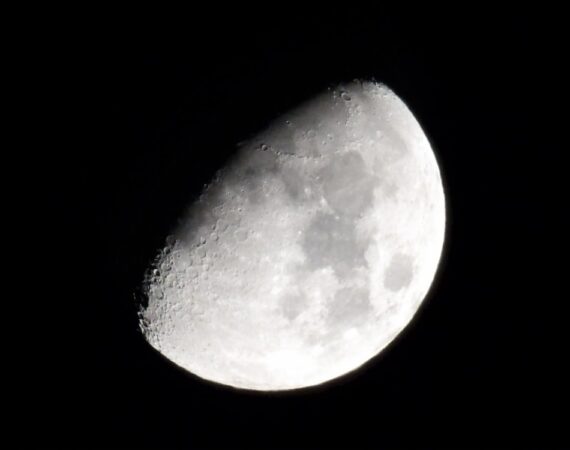 photo 1567957702927 be137d8ae617