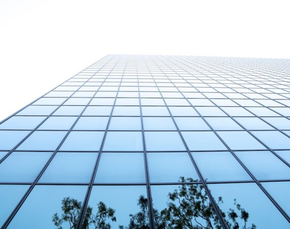 photo 1570815413064 8db6971b8764