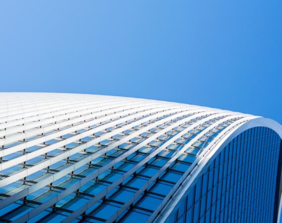 photo 1584476377619 8a61ddd055d5