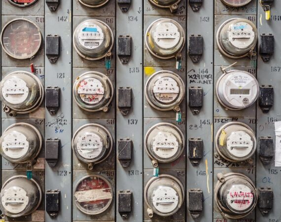 太陽能風險:如何有效管理太陽能投資的不確定性 1 photo 1605688688509 2d0af3946fc5