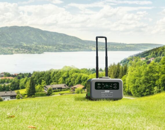 太陽能行業的政策風險與法規遵循指南 6 photo 1677750022701 f5ff71ed62b5