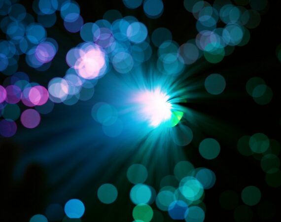 太陽能發電系統的可行性研究:效益分析與趨勢預測 2 photo 1601978043649 a1465994938a