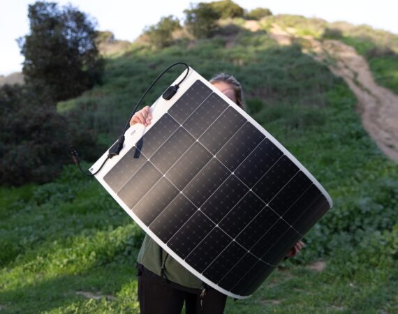 photo 1676337167537 f820aeb21eed