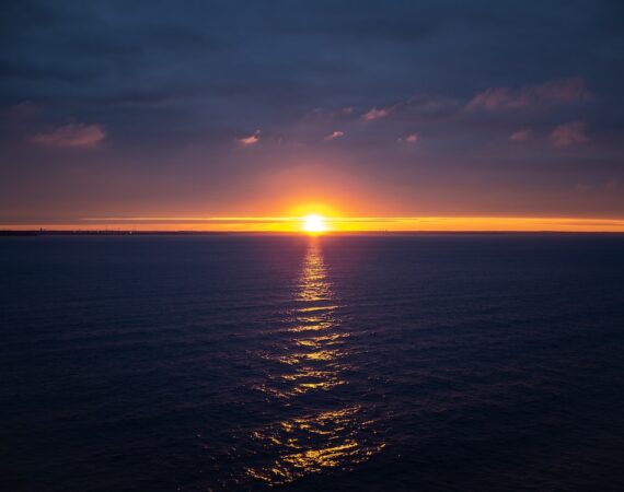 太陽能發電場站的可行性與風險評估 3 photo 1577945734821 2d35ecc2910e