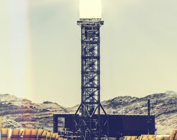 太陽能行業的政策風險與挑戰 2 photo 1592016871124 4ca5fa965939