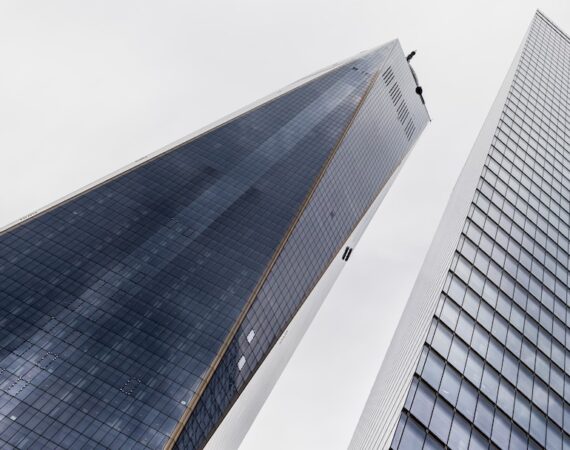 photo 1600449561398 c94c0793fc83