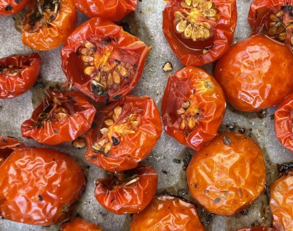 photo 1631262909868 d6f6ed8fbe7c