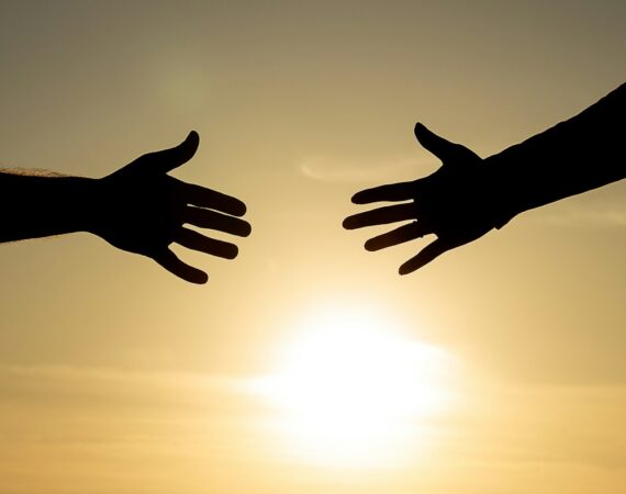 太陽能項目的可行性評估與風險管理策略 1 photo 1594684197925 50758abcde61