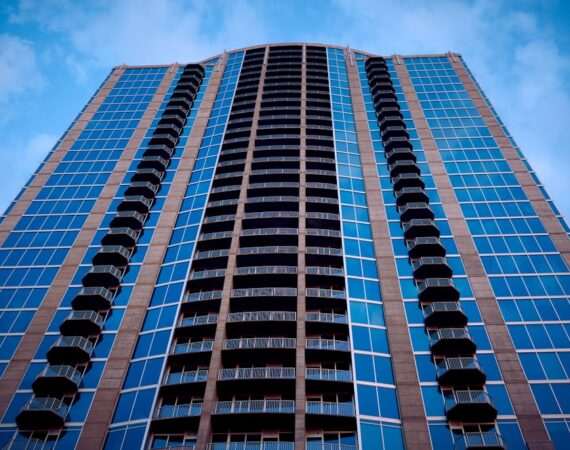 photo 1605869934837 6626c753b3d6