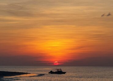 太陽能行業的可持續發展與風險挑戰
