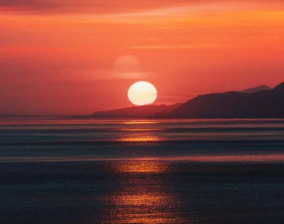 太陽能發電的風險分析與應對策略 5 photo 1587937553399 c39a5db2313e